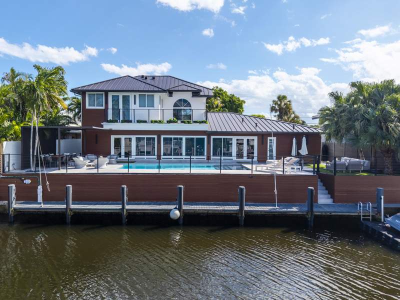4 bedroom Single Family Residence at 11 Castle Harbor Isle Drive, Bermuda-Riviera Sub Of GA, Fort Lauderdale — photo 4