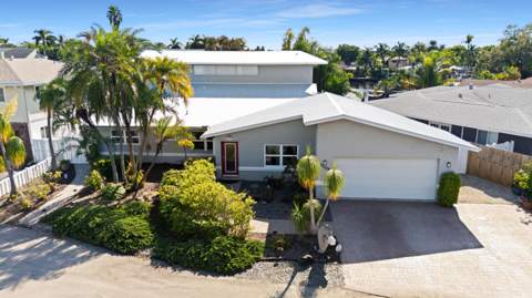 2108 NE 24th Street, Wilton Manors FL - photo 6 of 104