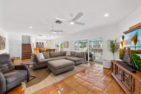 2108 NE 24th Street, Wilton Manors FL - photo 18 of 104