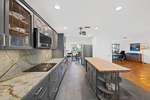 2108 NE 24th Street, Wilton Manors FL - photo 23 of 104