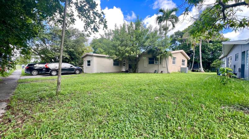 3 bedroom Single Family Residence at 3999 NW 36th Street, Lauderdale Lakes North Gate, Lauderdale Lakes — photo 3