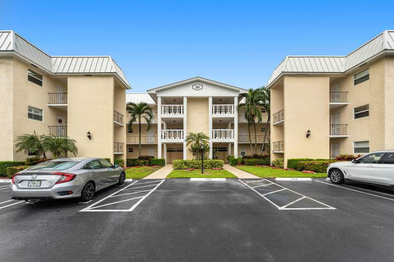 1 bedroom Condominium at 16 Colonial Club Drive #103, Colonial Club Condo Sec 2, Boynton Beach — photo 2