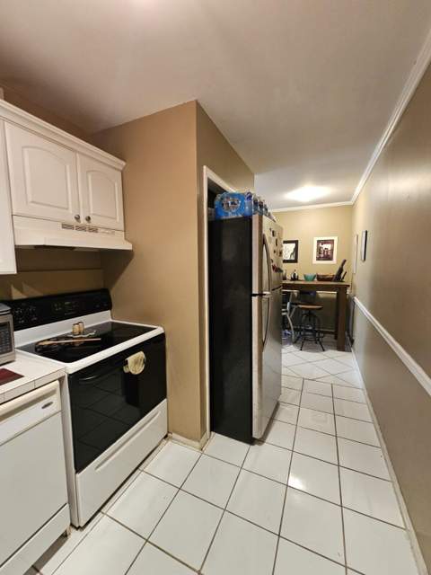 119 NE 19th Court #211G, Wilton Manors FL - photo 16 of 21