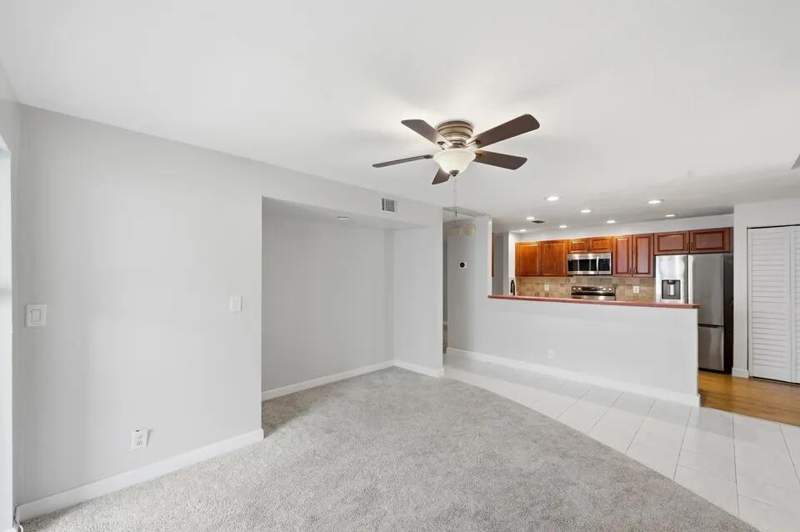 2 bedroom Condominium at 1097 NW 98th Terrace #110, Westview Condominium No Eight, Pembroke Pines — photo 5
