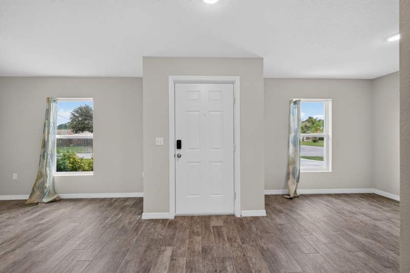 3 bedroom Single Family Residence at 3918 SW Brunswick Street, Port St Lucie Section 19, Port St. Lucie — photo 3
