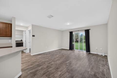3918 SW Brunswick Street, Port St. Lucie FL - photo 9 of 34