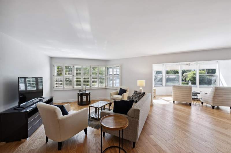 2 bedroom Condominium at 818 SE 4th Street #201, Rivercrest Condo, Fort Lauderdale — photo 3