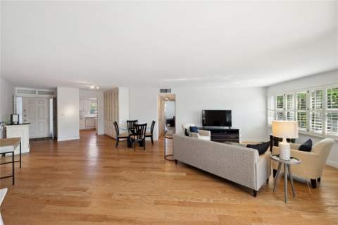 818 SE 4th Street #201, Fort Lauderdale FL - photo 8 of 33