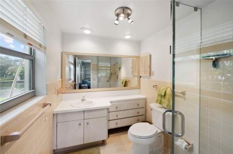 818 SE 4th Street #201, Fort Lauderdale FL - photo 20 of 33