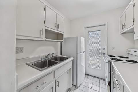 1430 Cordova Road #24D, Fort Lauderdale FL - photo 9 of 30