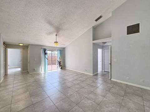 4373 Woodstock Drive #D, West Palm Beach FL - photo 12 of 14