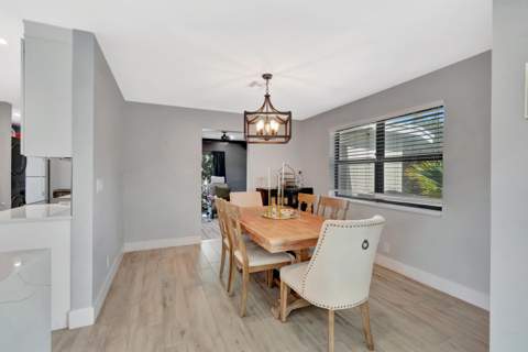 502 SW 28th Avenue, Boynton Beach FL - photo 12 of 60
