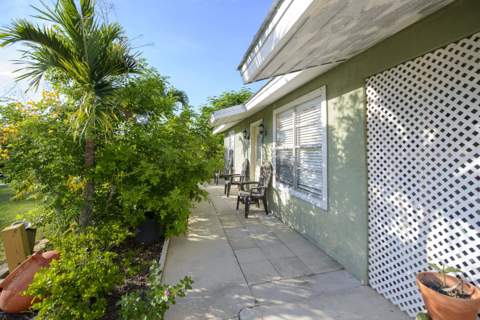 221 SW Calmoso Drive, Port St. Lucie FL - photo 6 of 41
