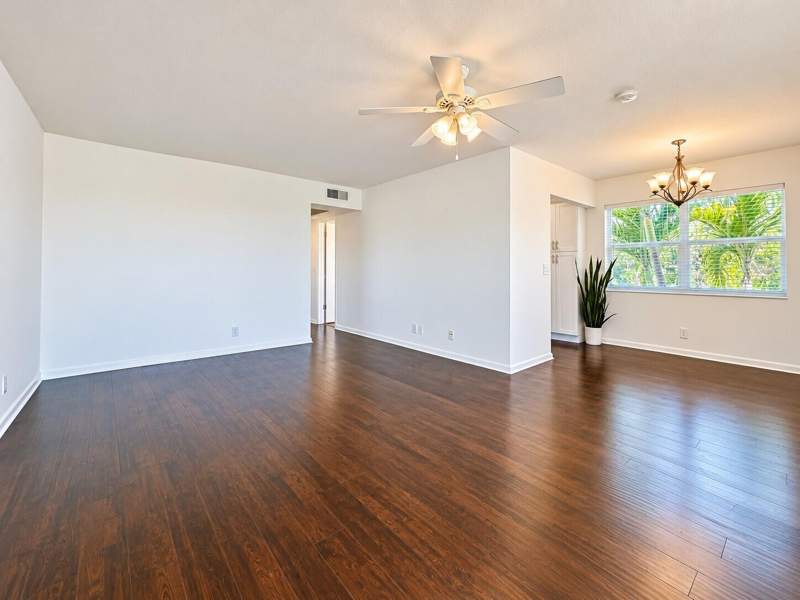 2 bedroom Condominium at 200 Northampton J, Century Village -Northampton Condos, West Palm Beach — photo 2