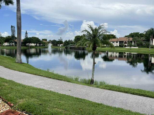 2 bedroom Villa at 4920 Sable Pine Circle #B, Pine Ridge At Haverhill Condo, West Palm Beach — photo 5
