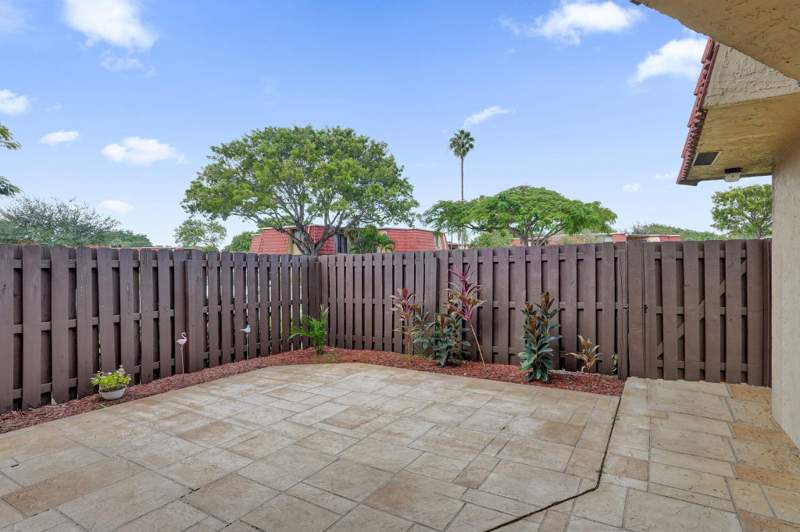 2 bedroom Townhouse at 22970 Oxford Place #A, Boca Rio North, Boca Raton — photo 4