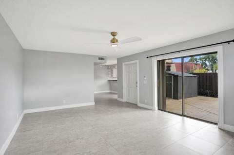 22970 Oxford Place #A, Boca Raton FL - photo 7 of 32