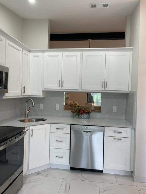 4920 Sable Pine Circle #B, West Palm Beach FL - photo 6 of 26