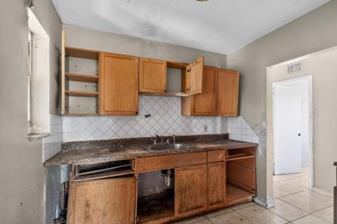 2740 NW 2nd Street, Boynton Beach FL - photo 12 of 30