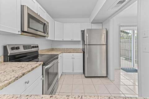 8600 Uranus Terrace, West Palm Beach FL - photo 16 of 35