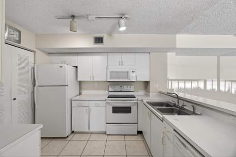 3844 Lyons Road #101-4, Coconut Creek FL - photo 19 of 40