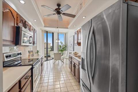 1300 S Ocean Boulevard #705, Pompano Beach FL - photo 10 of 40
