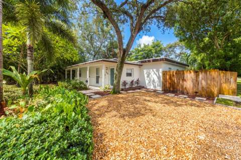 722 SW 16th Court, Fort Lauderdale FL - photo 7 of 42