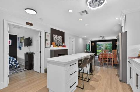 8900 Warwick Drive, Boca Raton FL - photo 6 of 49
