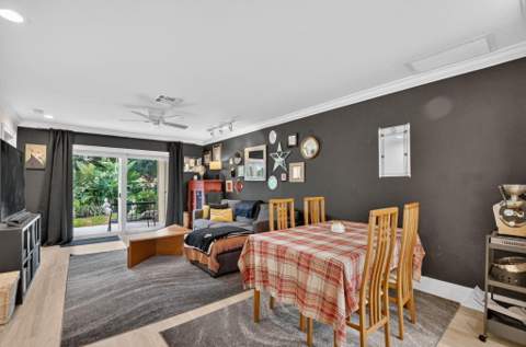 8900 Warwick Drive, Boca Raton FL - photo 8 of 49