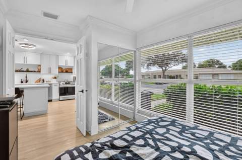 8900 Warwick Drive, Boca Raton FL - photo 24 of 49