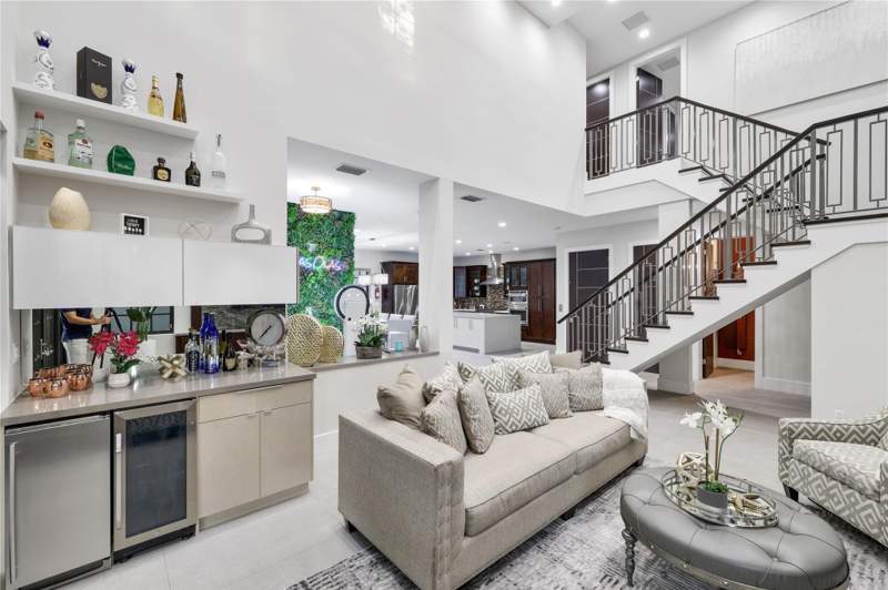 4 bedroom Single Family Residence at 1404 SE 2nd Court, Colee Hammock, Fort Lauderdale — photo 3