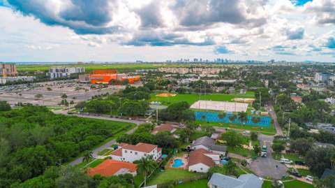 218 NE 2nd Place, Dania Beach FL - photo 21 of 26