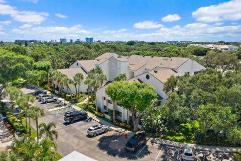 326 Oak Harbour Drive #326, Juno Beach FL - photo 15 of 72