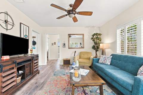 330 Cornell Drive, Lake Worth Beach FL - photo 6 of 39