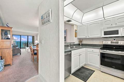 7400 S Ocean Drive #E-802, Jensen Beach FL - photo 20 of 58