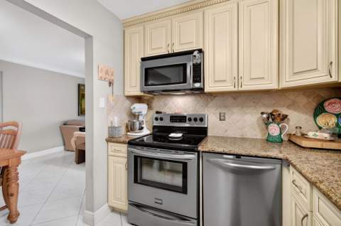 4755 NW 3rd Court #D, Delray Beach FL - photo 16 of 61