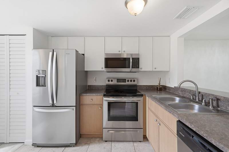 3 bedroom Townhouse at 3832 NW 90th Avenue #3832, Sorrento Lakes At Sunrise Point, Sunrise — photo 4