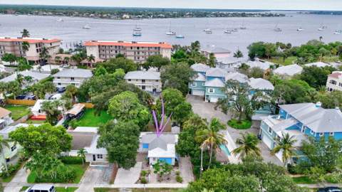 616 SW Cleveland Avenue, Stuart FL - photo 6 of 20