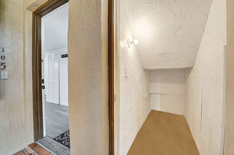 2 bedroom Condominium at 310 Lakeview Drive #105, Racquet Club Apts At Bonaventure, Weston — photo 3