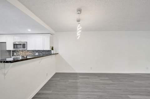 310 Lakeview Drive #105, Weston FL - photo 10 of 45