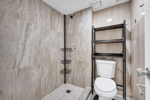 310 Lakeview Drive #105, Weston FL - photo 21 of 45