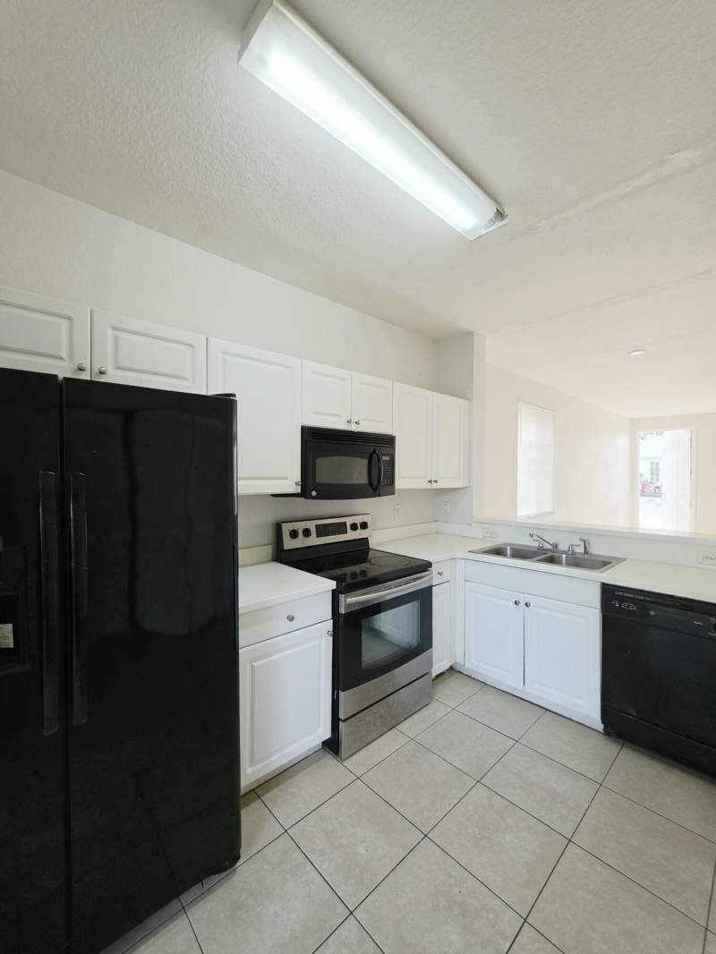 3 bedroom Townhouse at 4154 Napoli Lake Drive, Mediterranea, Riviera Beach — photo 4