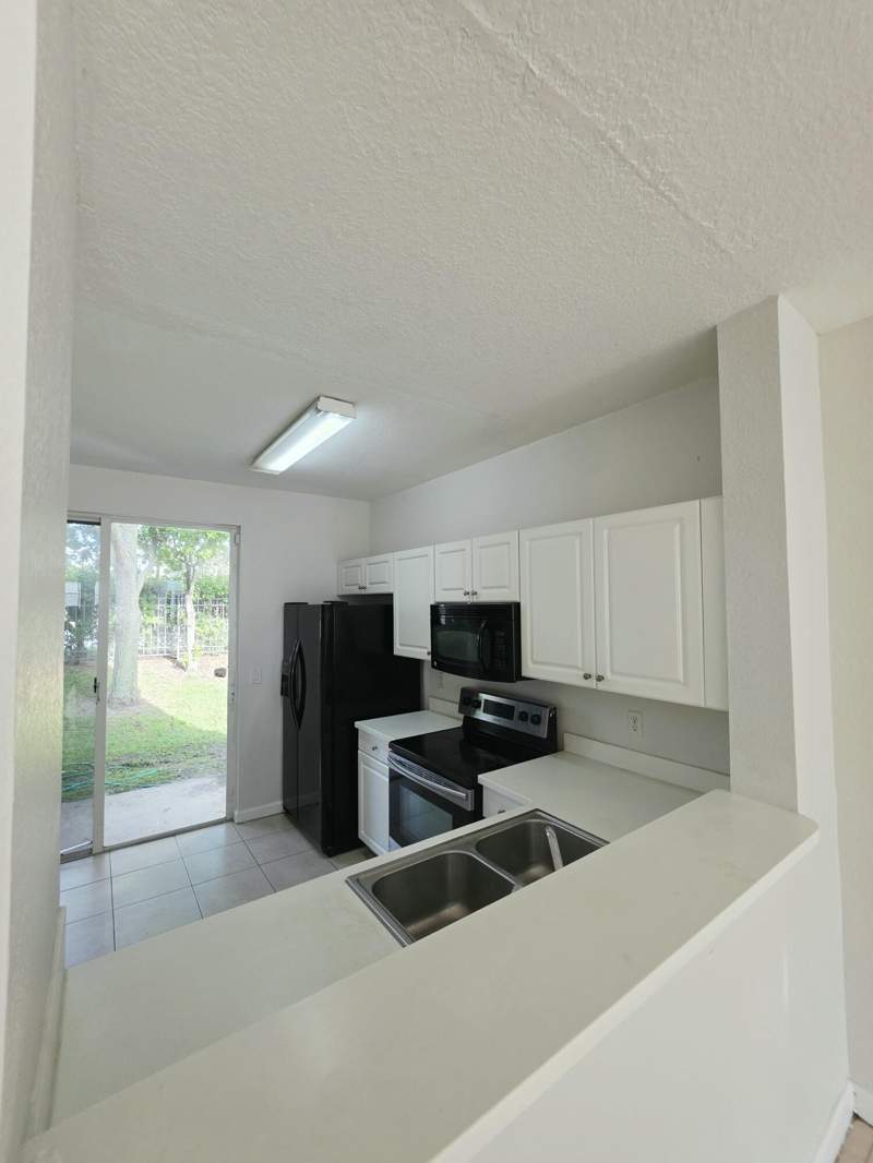 3 bedroom Townhouse at 4154 Napoli Lake Drive, Mediterranea, Riviera Beach — photo 5