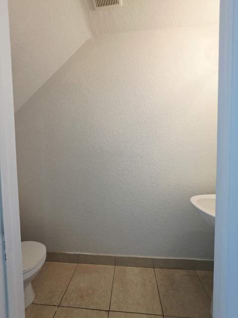 4154 Napoli Lake Drive, Riviera Beach FL - photo 7 of 18