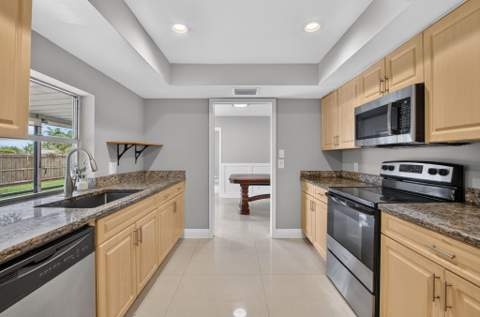 3120 Mariner Way, Lake Worth FL - photo 23 of 52