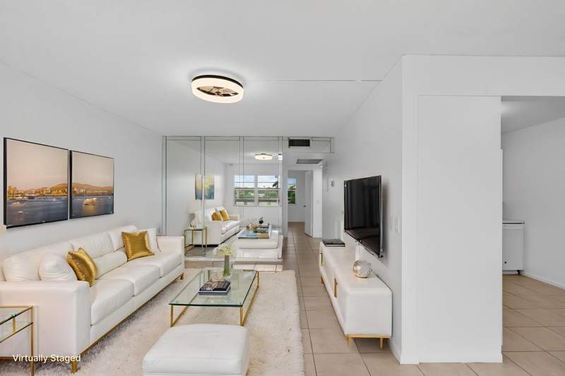 2 bedroom Condominium at 4028 Hythe B, Century Village, Boca Raton — photo 3