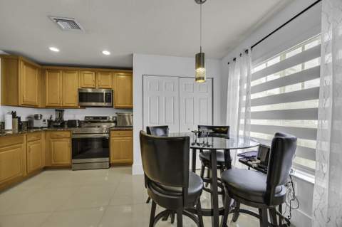 5933 Manchester Way #5933, Tamarac FL - photo 13 of 34