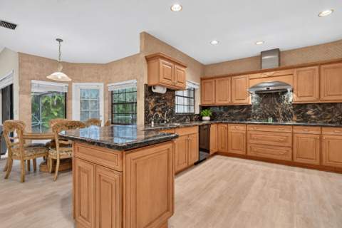 10240 Vestal Court, Coral Springs FL - photo 22 of 53