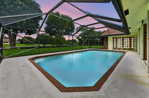 627 Marginal Road, West Palm Beach FL - photo 7 of 49
