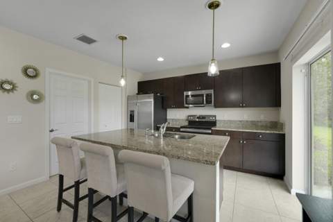 2280 NW Treviso Circle, Port St. Lucie FL - photo 9 of 38